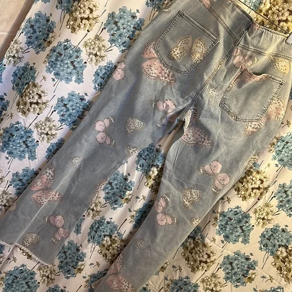 Butterfly retro wide leg stretchy jeans - Picture 8 of 11